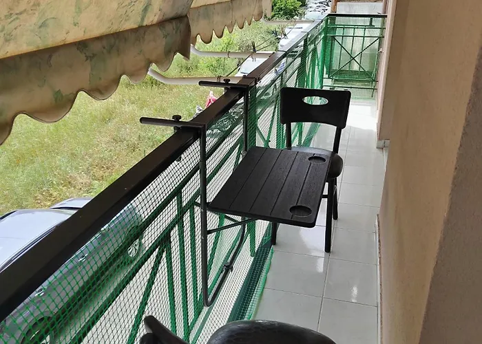 Dina\'S Apartment